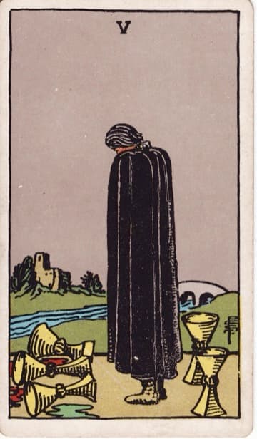 Five of Cups — Năm Cốc