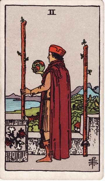 Two of Wands — Hai Gậy